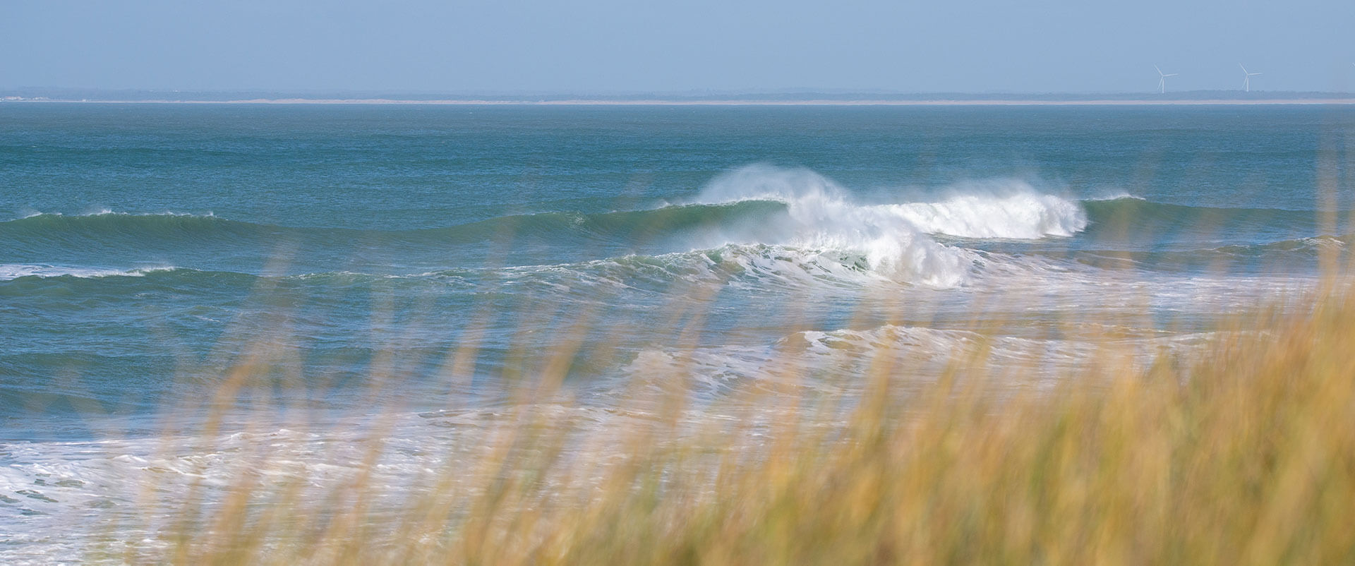 Bandeau rubrique Vivre à l'Ile de Ré Photo vagues mer