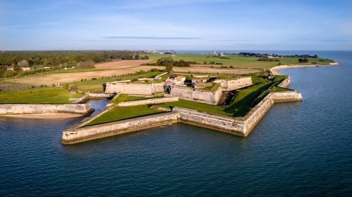 Fort de la prée ile de re Artemis Location