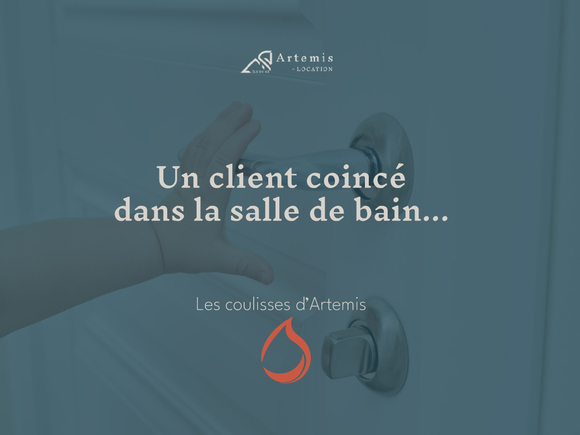 Un client coincé dans la salle de bain